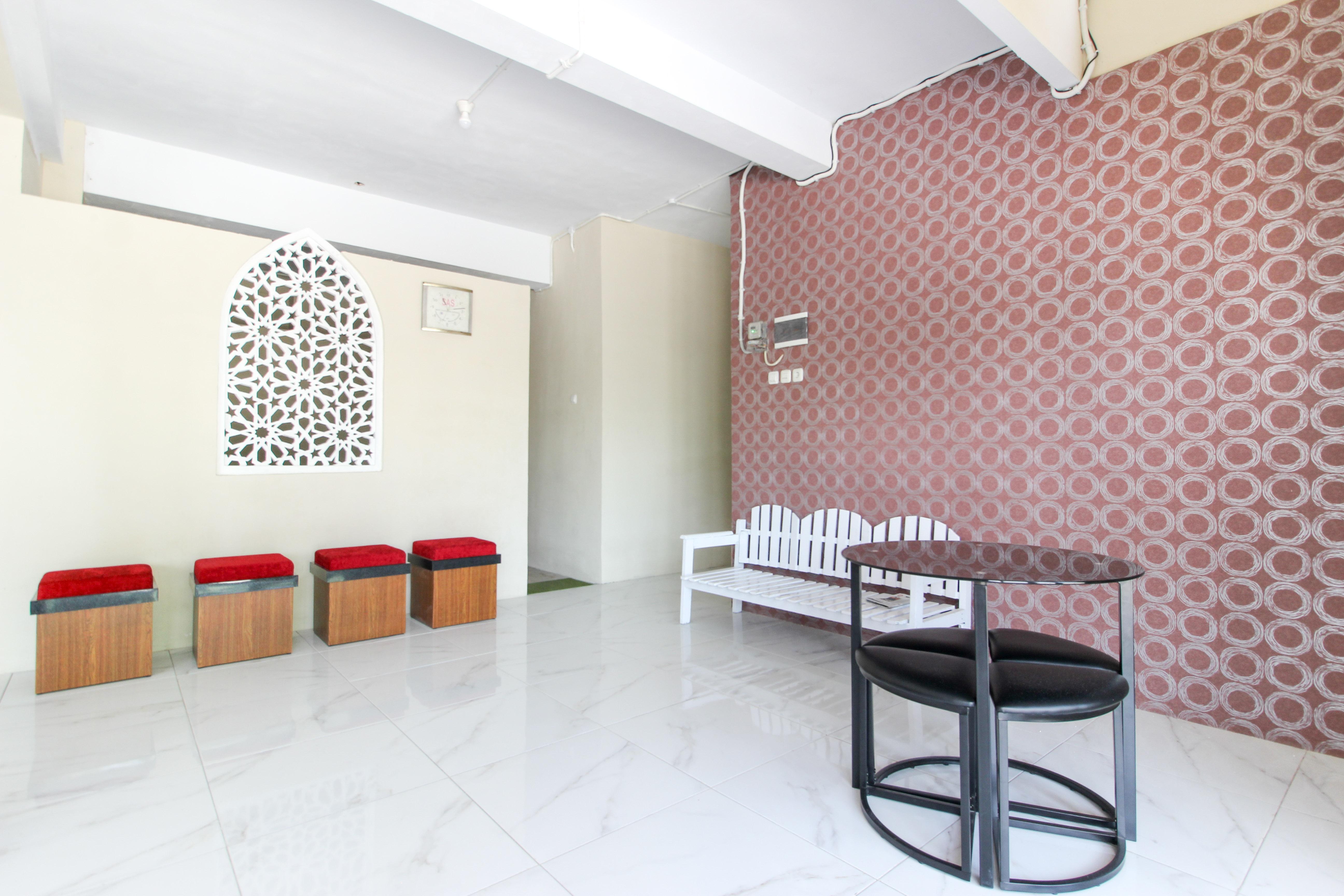 RedDoorz near Jogja Kembali Monument 3 Hotel Kalasan Buitenkant foto