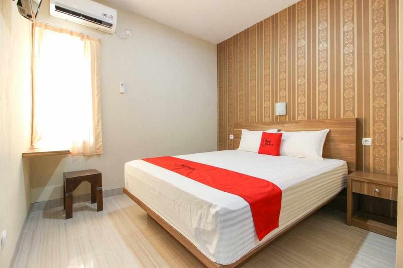 RedDoorz near Jogja Kembali Monument 3 Hotel Kalasan Buitenkant foto